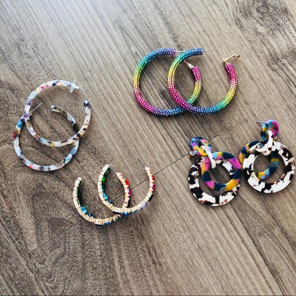 bundle of rainbow earrings🌈